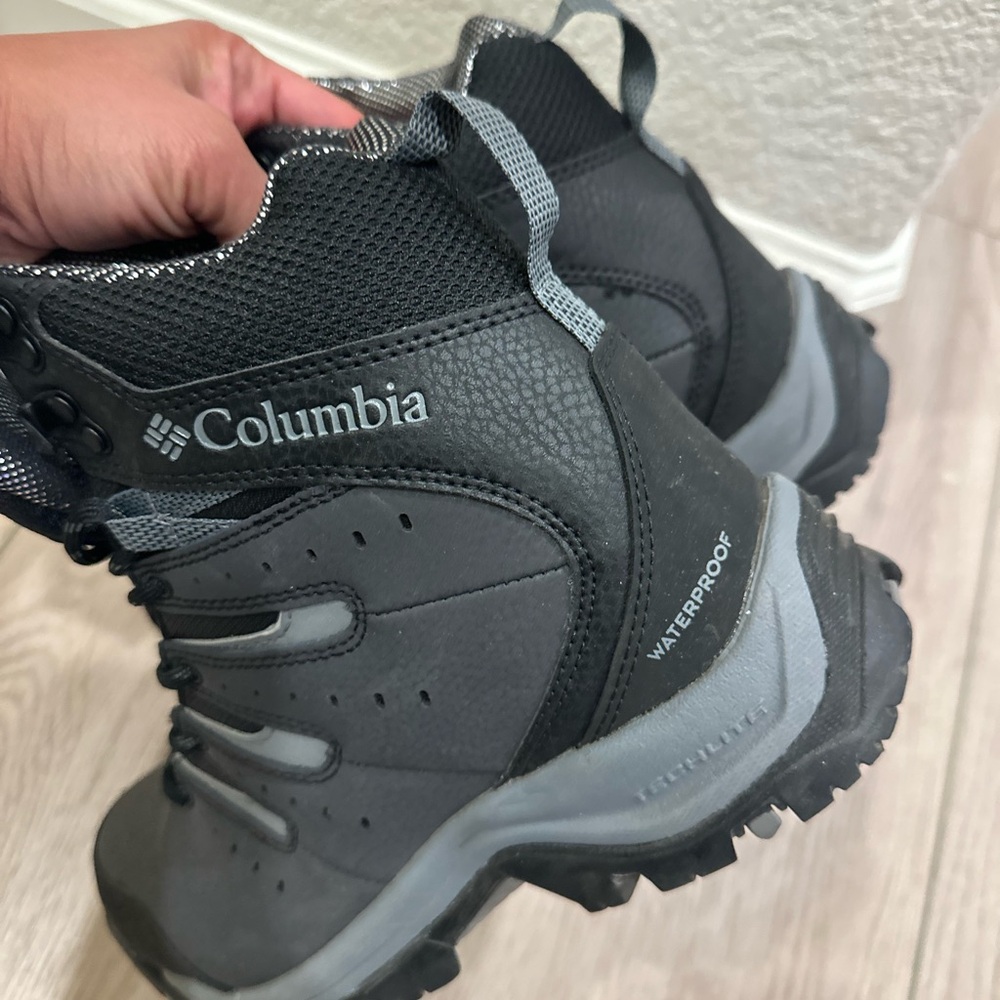 Columbia Men's Gunnison II Omni-Heat Black Winter Boots size 8 - Picture 4 of 7